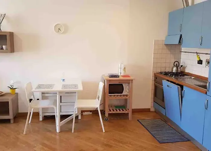Bilocale Sull\'Acqua Al Porto Antico