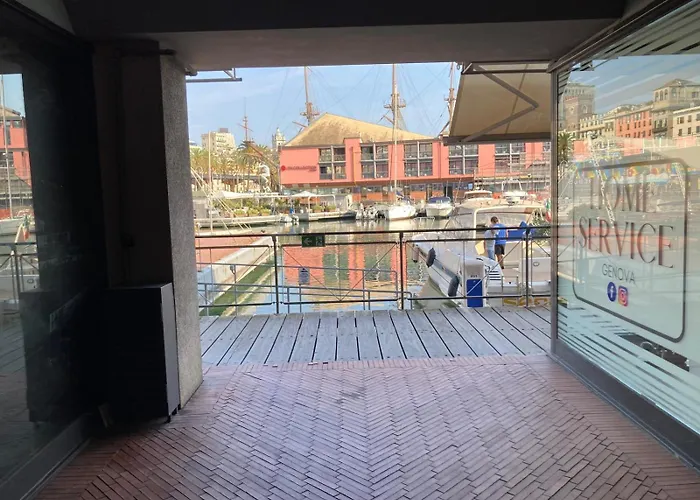 Bilocale Sull\'Acqua Al Porto Antico